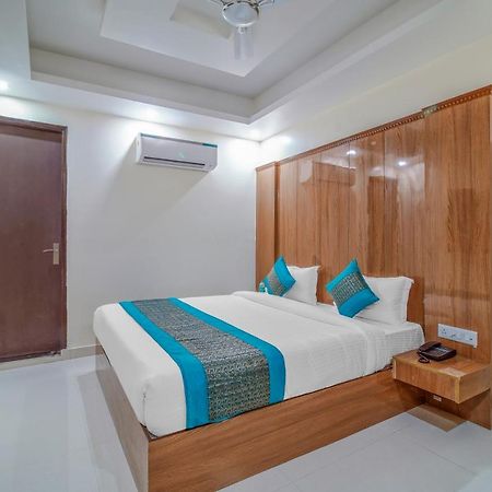 Hotel Classic New Delhi Eksteriør bilde