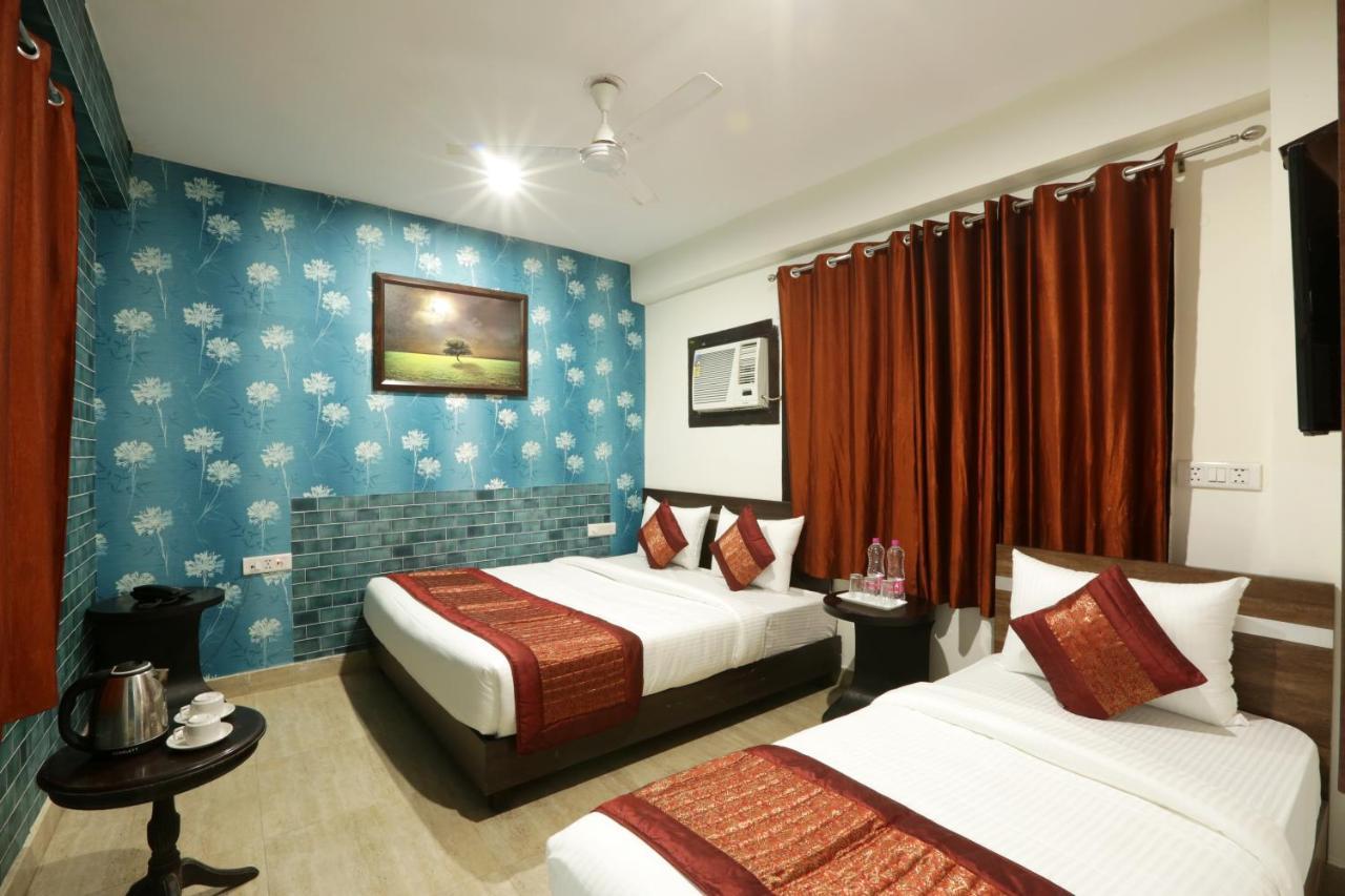 Hotel Classic New Delhi Eksteriør bilde
