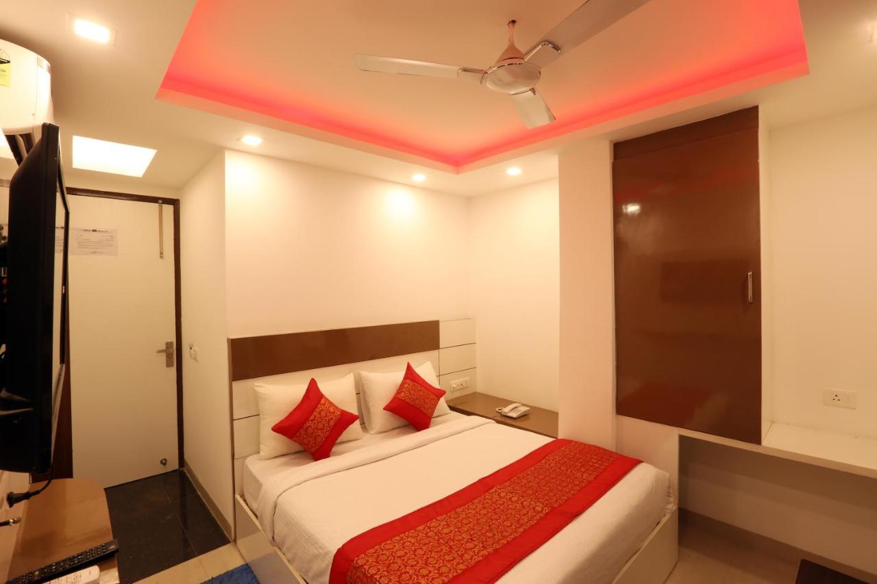 Hotel Classic New Delhi Eksteriør bilde