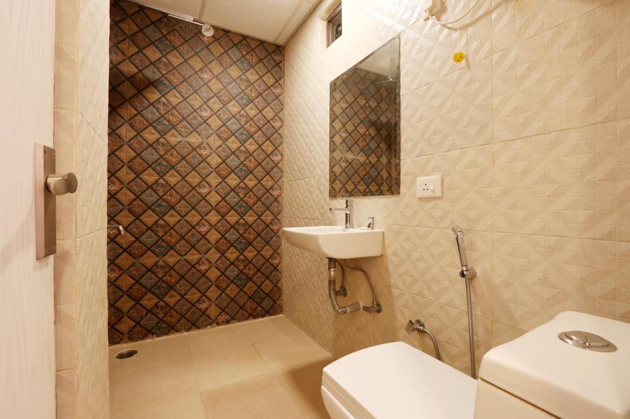 Hotel Classic New Delhi Eksteriør bilde